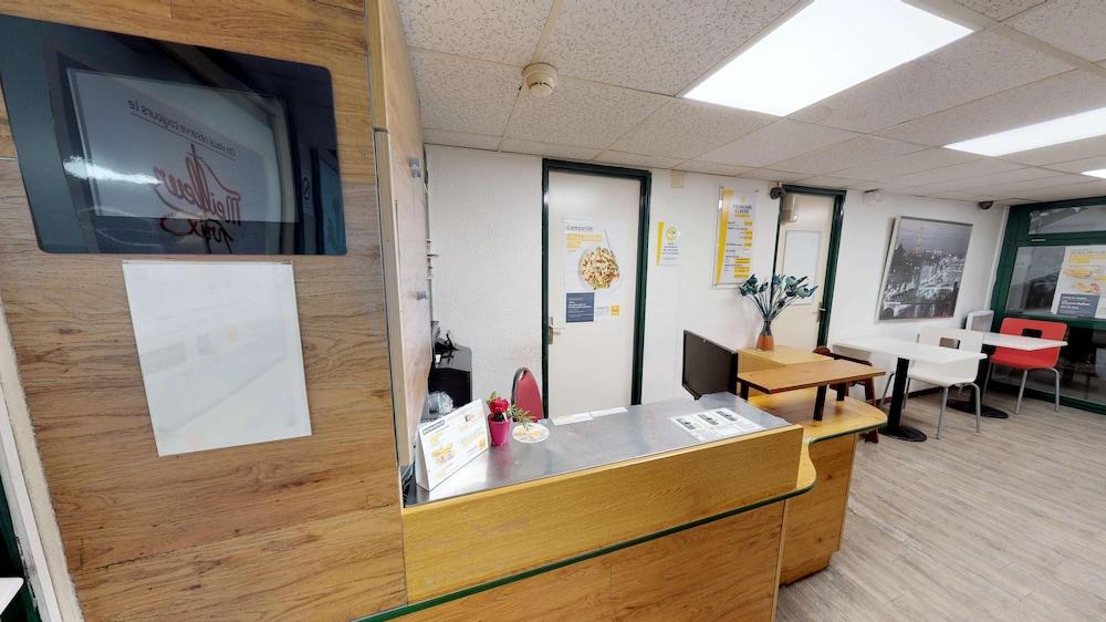 普瑞米尔经典丰特奈特雷希尼酒店 丰特奈·特雷斯格尼 外观 照片